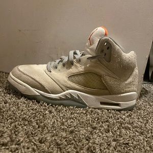 They feel soft from the inside and they’re good shoes